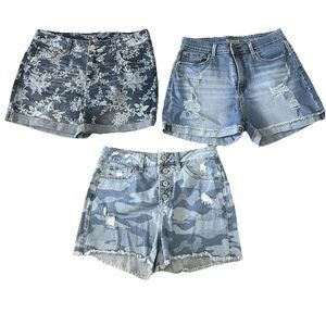 Lot of 3 Jean Shorts‎ Women Sz 8 Signature Levi Mid-Rise; Time & True-High Rise